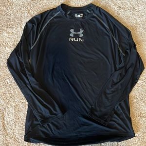 Under Armour XL Men’s black running shirt long sleeve